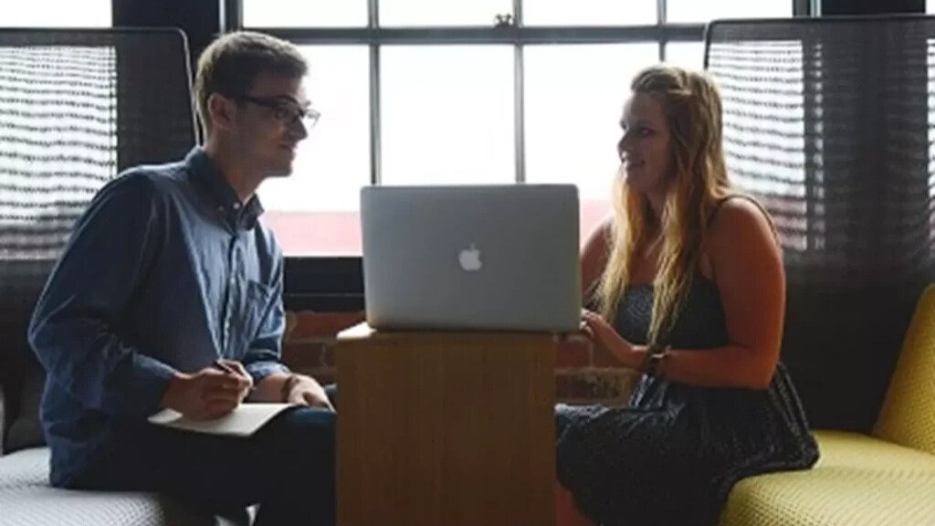 Business între prieteni